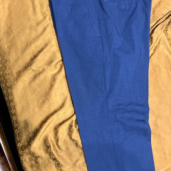 Men’s suit - Picture 5 of 7